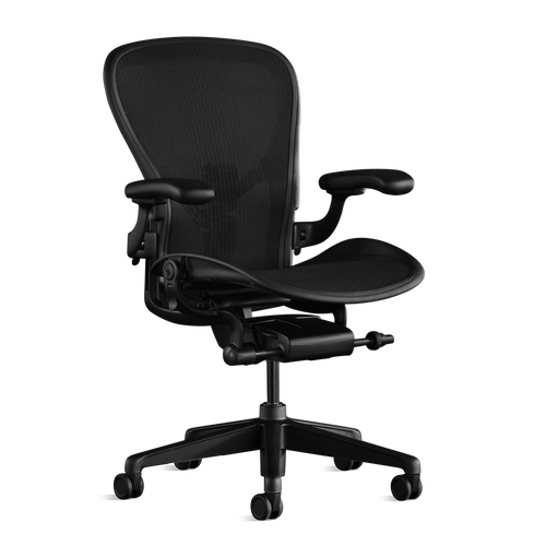 Vista frontale di una sedia da ufficio Aeron C nera onyx di Herman Miller Gaming, progettata da Bill Stumpf & Don Chadwick